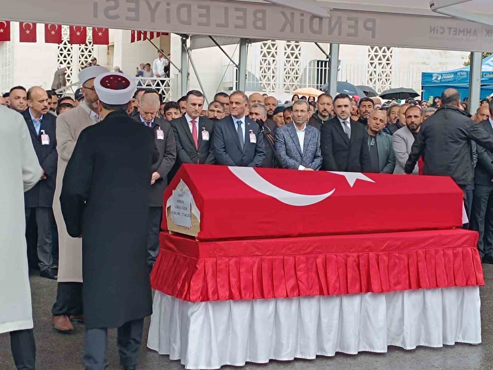 Adıyaman’da şehit olan Komiser Gökhan Özer son yolculuğuna uğurlandı
