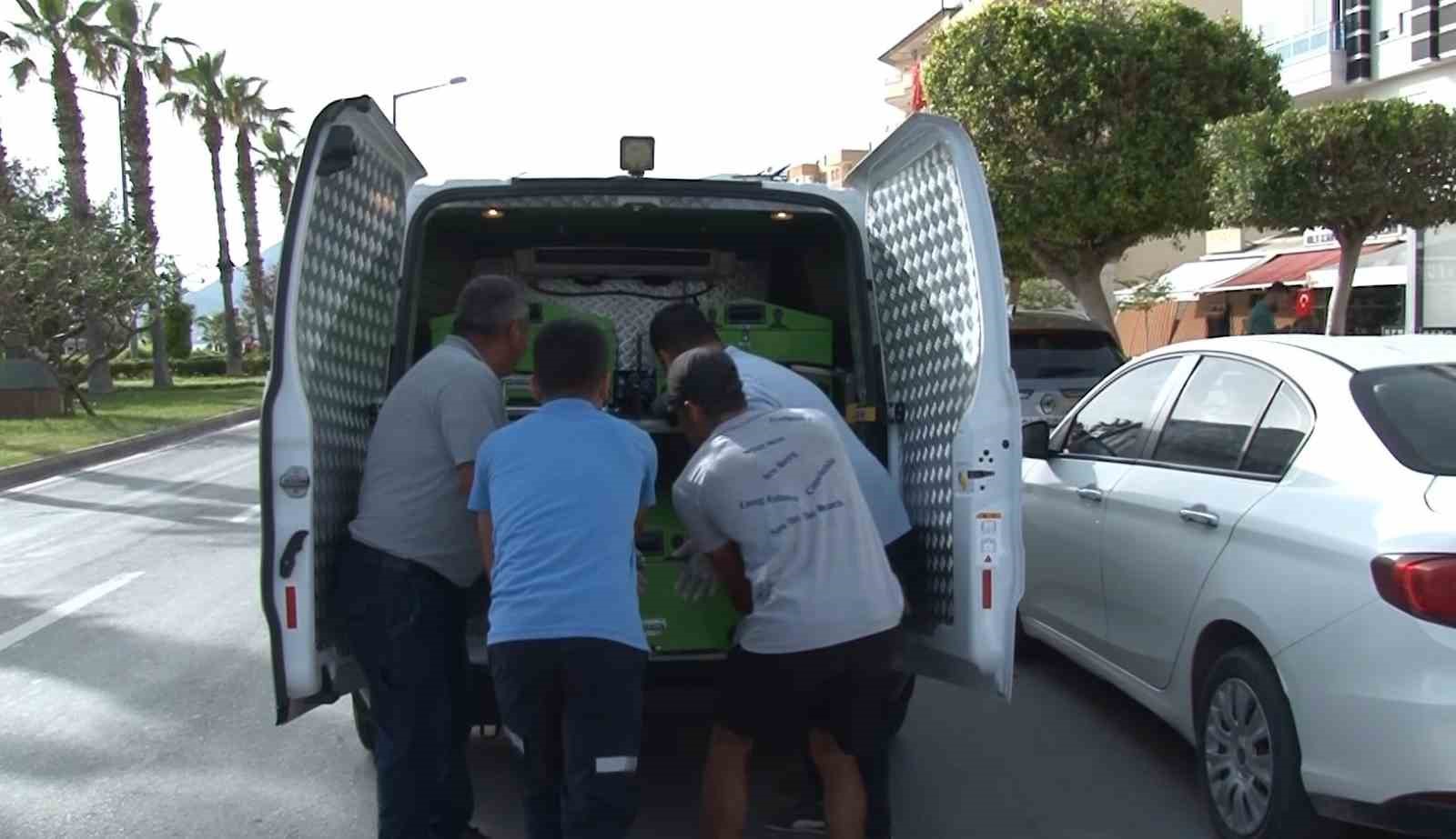 Alanya’da bir turist sahilde ölü bulundu
