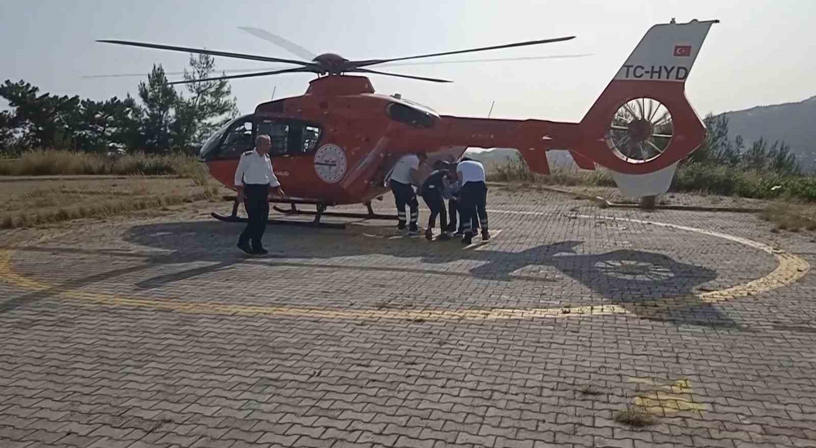 Ambulans helikopter 14 yaşındaki çocuk için havalandı
