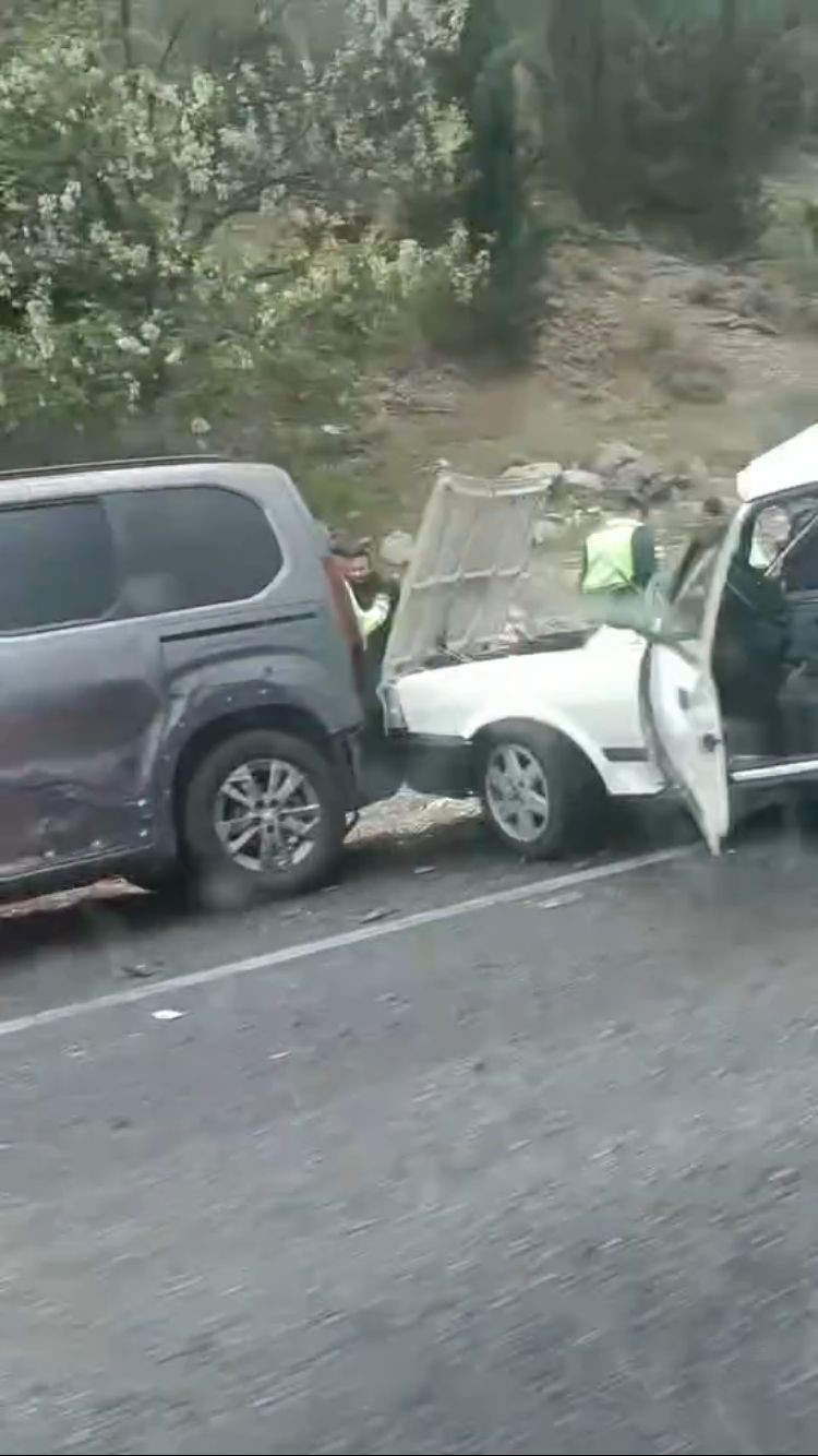Antalya- Isparta karayolunda aynı gün içinde dördüncü kaza: 4 yaralı
