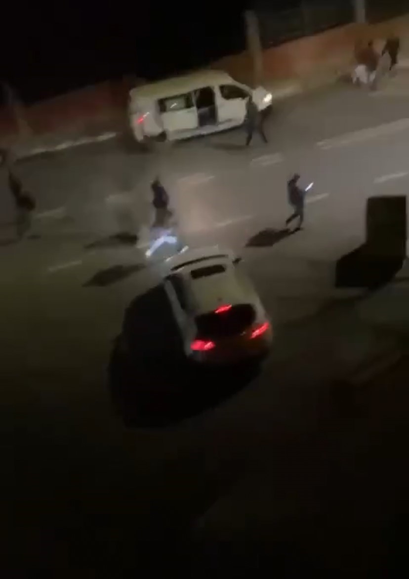 Arnavutköy’de muhtarlık seçimlerinde 2 ayrı adayı destekleyen akrabalar arasında silahlı çatışma
