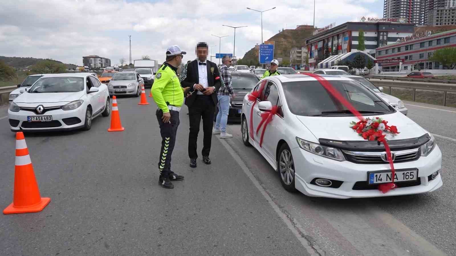 ’Bakanlık personeliyim’ dedi, polisleri tehdit etti: "Allah, bir adli işlemde seni benle karşılaştırır"