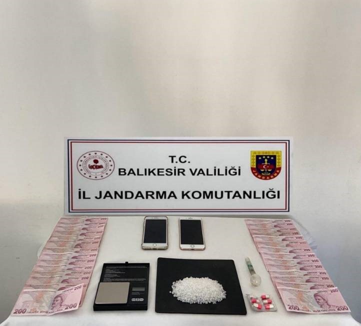 Balıkesir’de uyuşturucu operasyonu: 7 gözaltı
