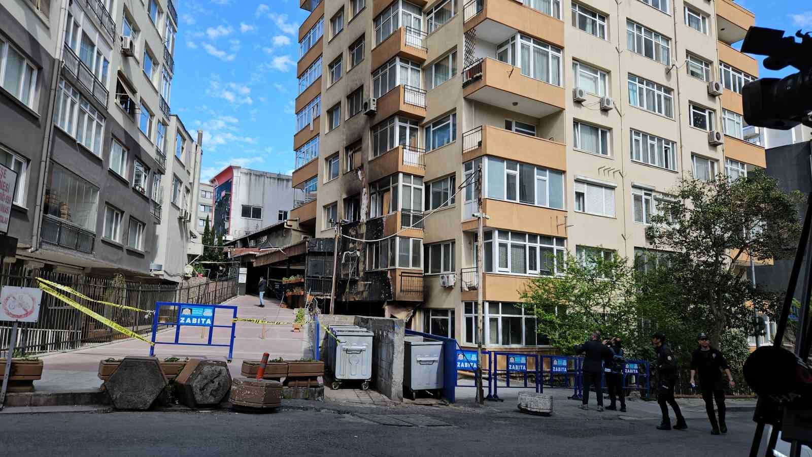 Beşiktaş’ta 29 kişiye mezar olan binada inceleme yapıldı

