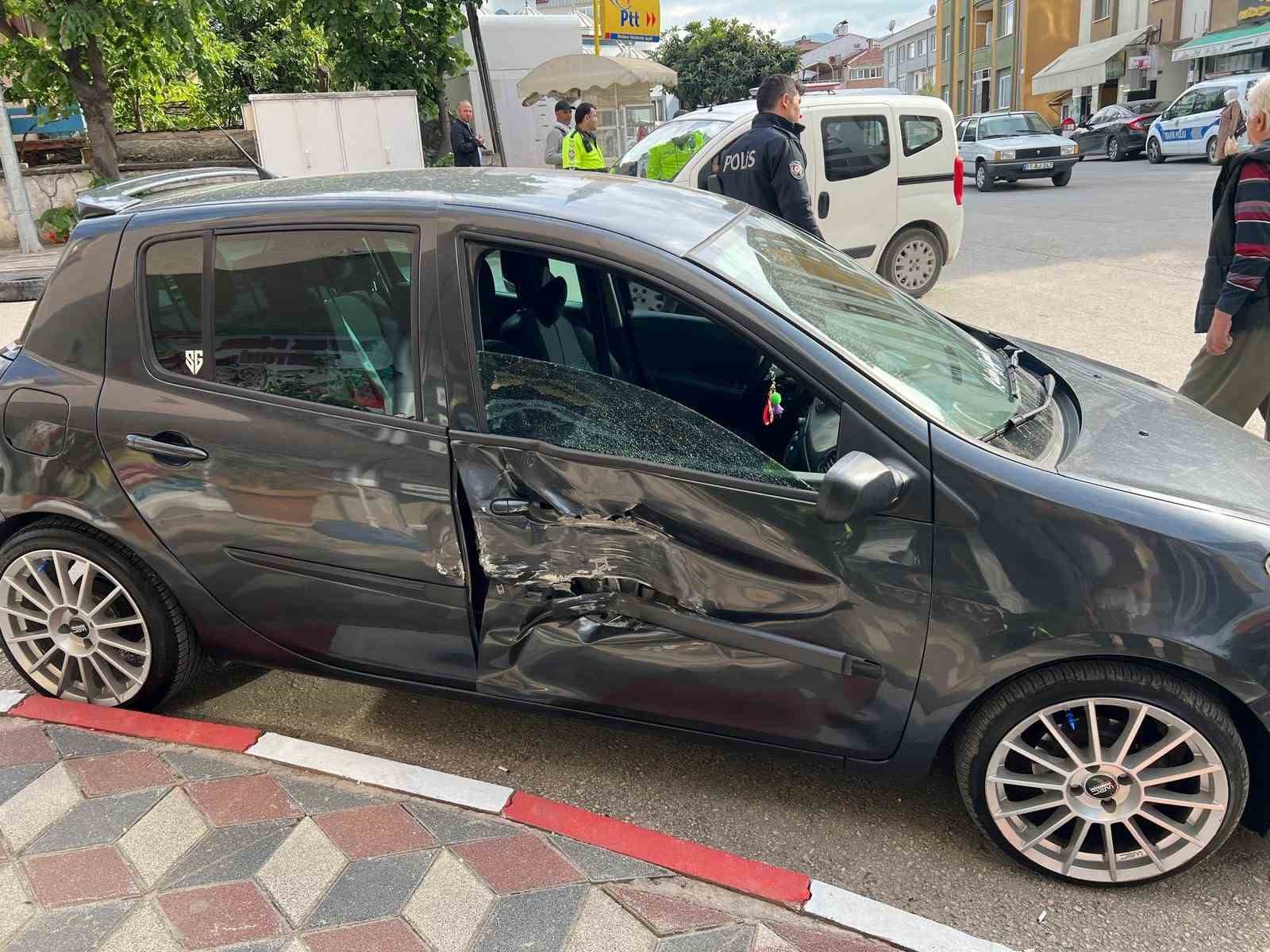 Bilecik’te alkollü sürücü dehşet saçtı, 8 aracı biçti
