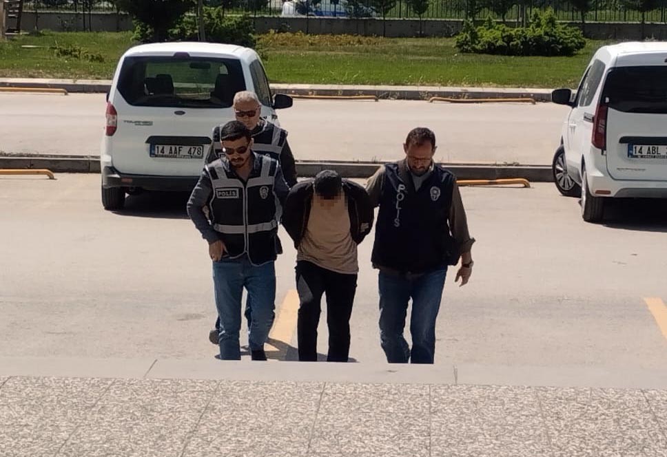 Bolu’da iş adamını gasp eden çetenin lideri yakalandı
