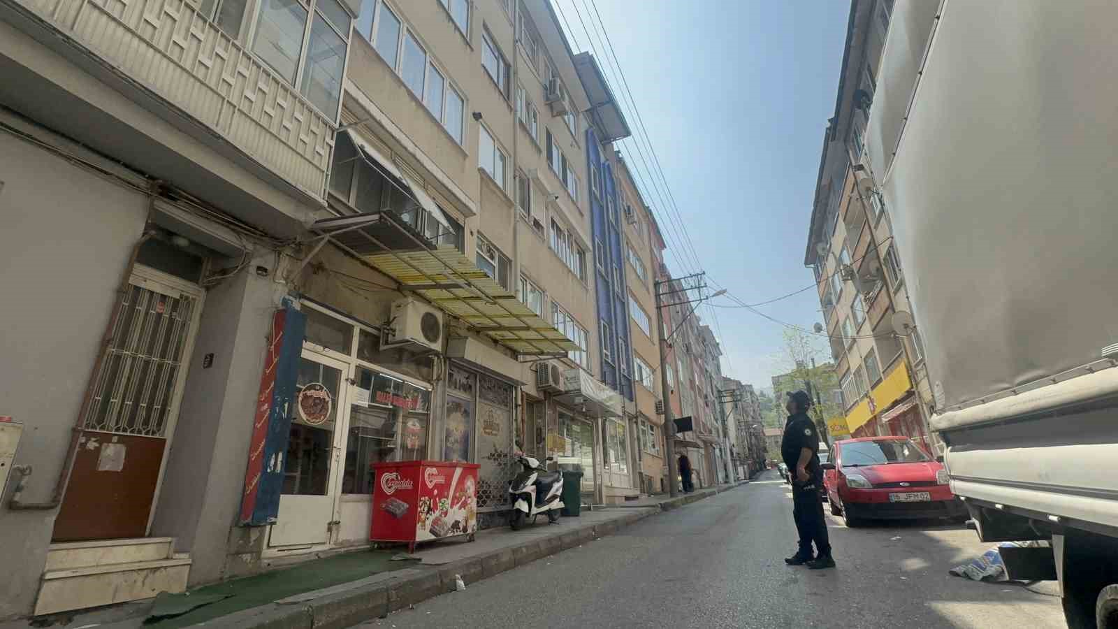 Bursa’da 7 yaşındaki çocuk 5’inci kattan düştü
