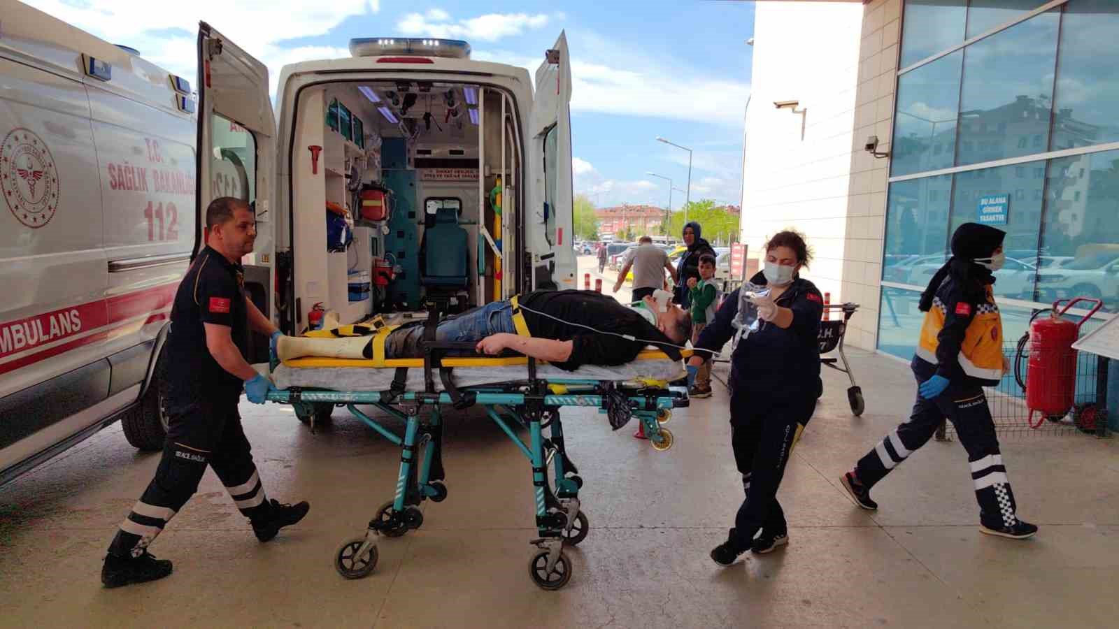 Bursa’da otomobil devrildi : 4 yaralı
