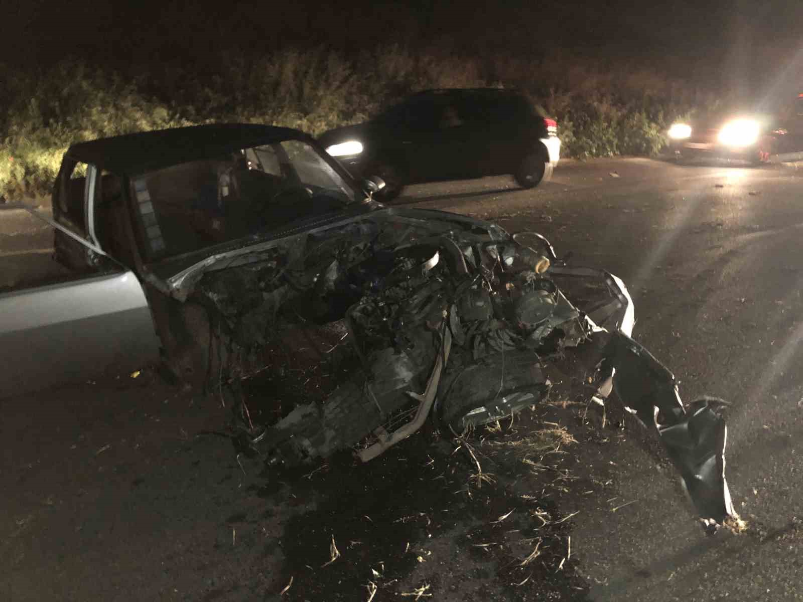 Çorlu’da feci kaza: Hurdaya dönen otomobilin motoru çıktı
