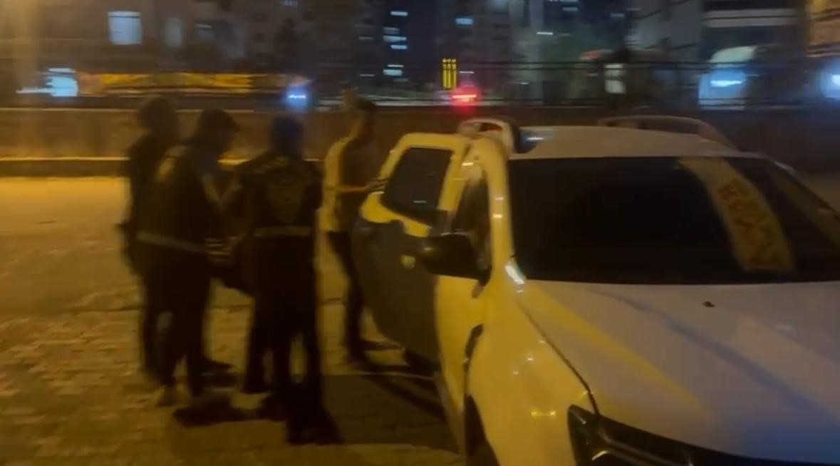 Diyarbakır’da otomatik silahlarla tehditler savuran olaya ilişkin 4 kişi yakalandı
