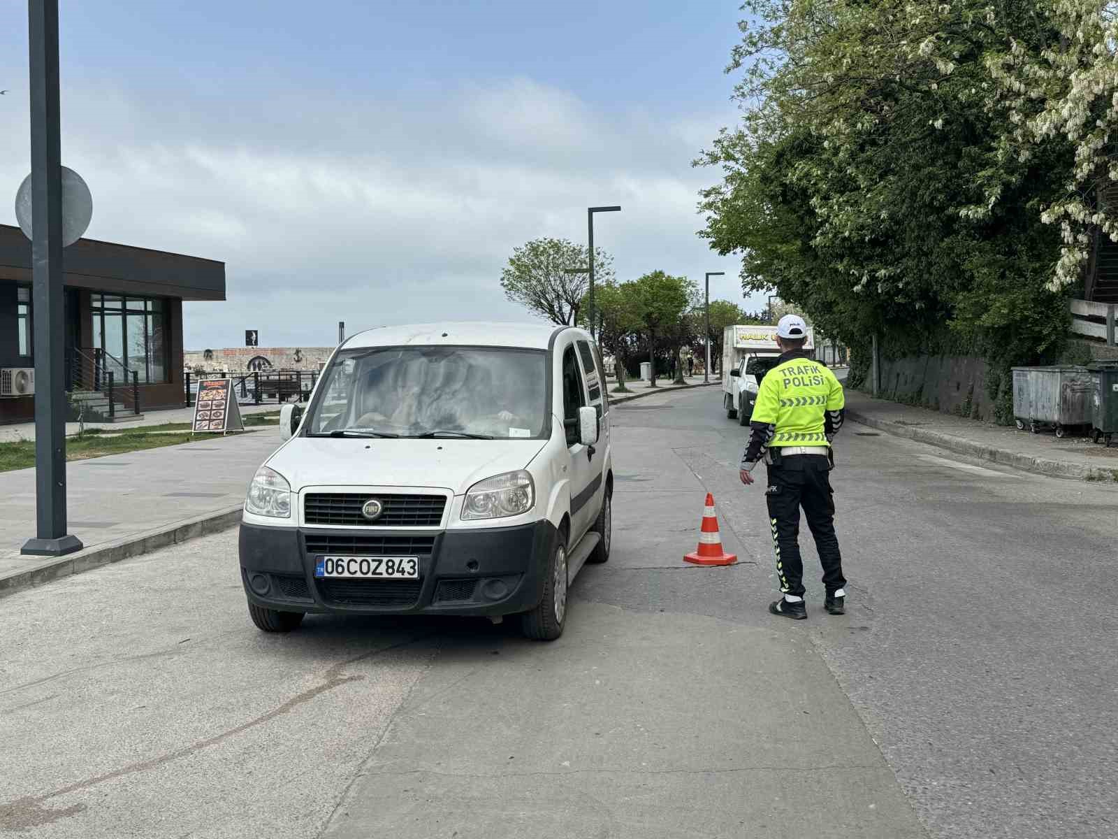 Ekiplerden sürücülere denetim