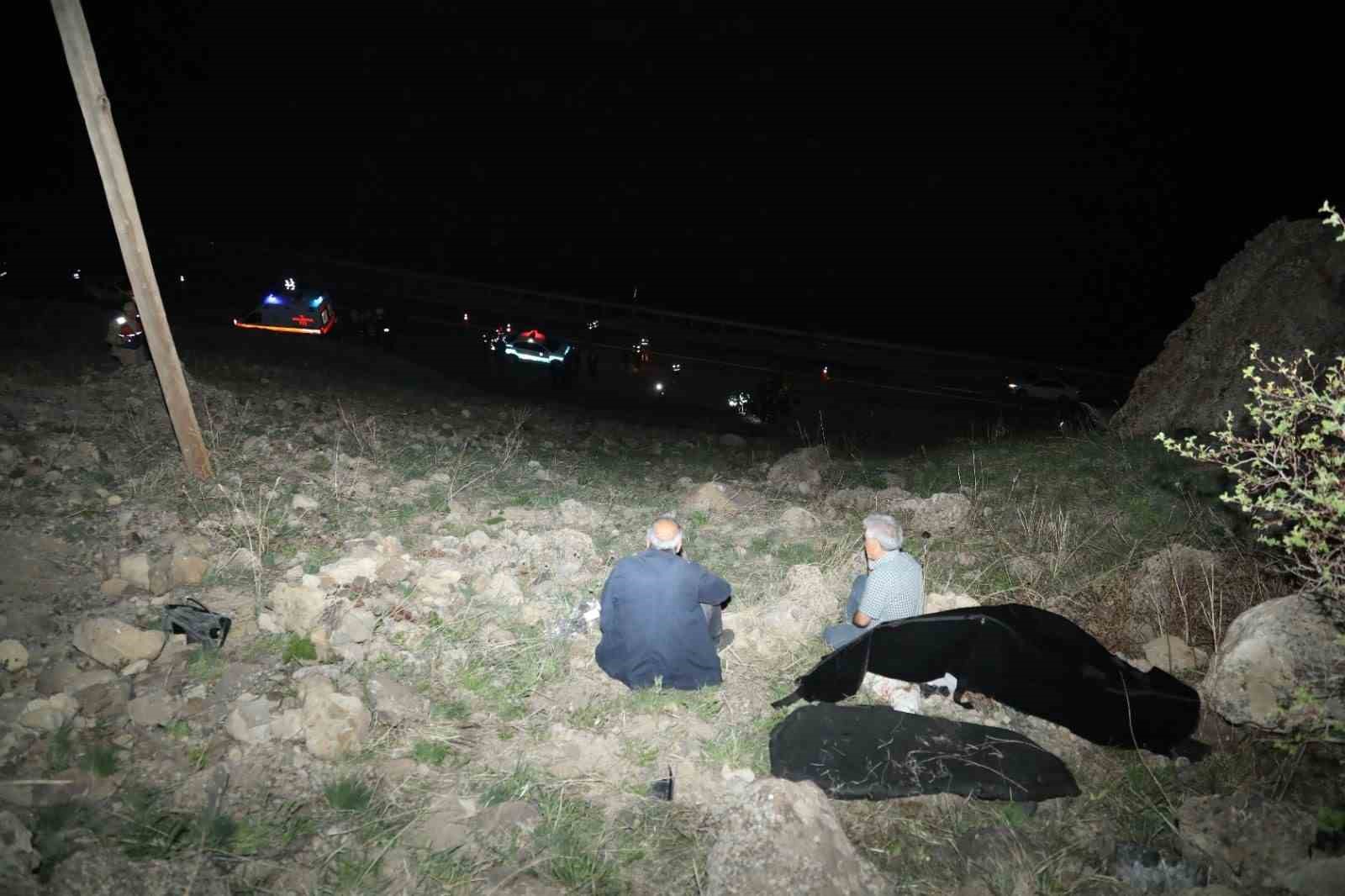 Erzurum’da feci kaza: 3 ölü, 2 yaralı
