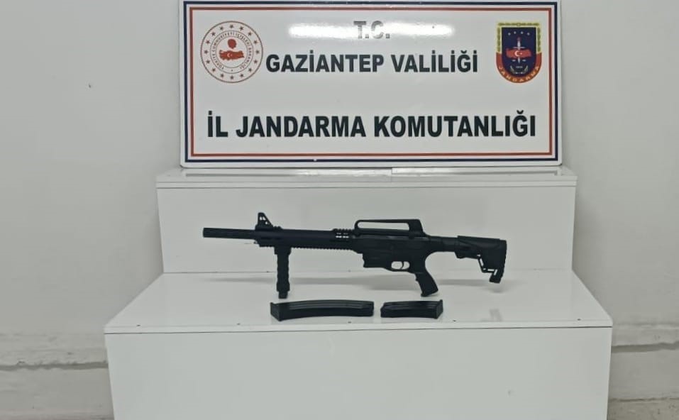 Gaziantep’te meskûn mahalde tüfekle atış yapan şahıs yakalandı
