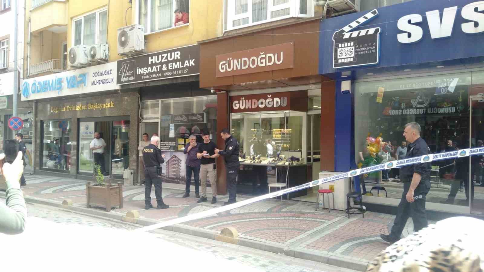 Giresun’da kuyumcu soygunu