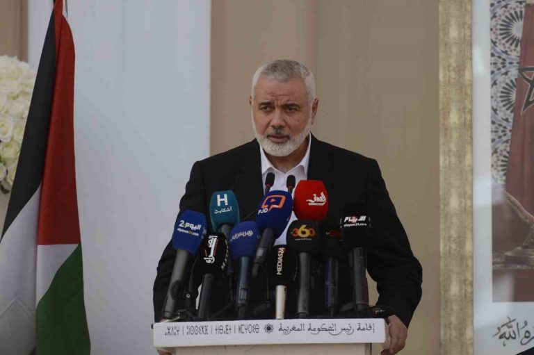Hamas Siyasi Büro Başkanı Haniye’nin 3 çocuğu ve 3 torunu İsrail saldırısında hayatını kaybetti