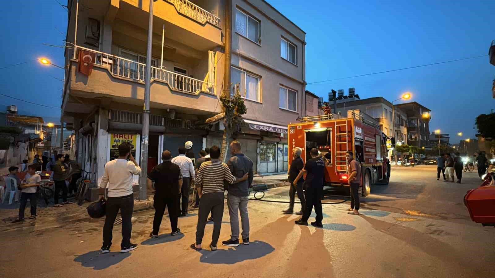 Hatay’da çıkan baca yangını söndürüldü
