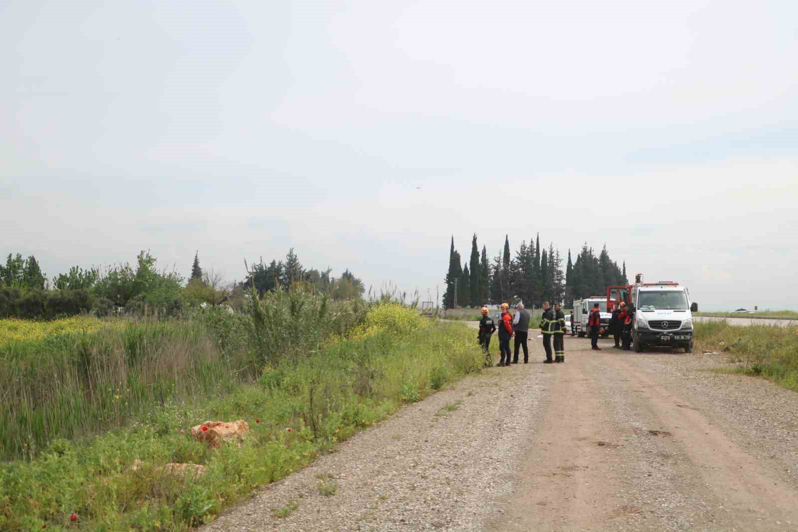 Hatay’da otomobil dereye uçtu: 2 ölü, 2 ağır yaralı
