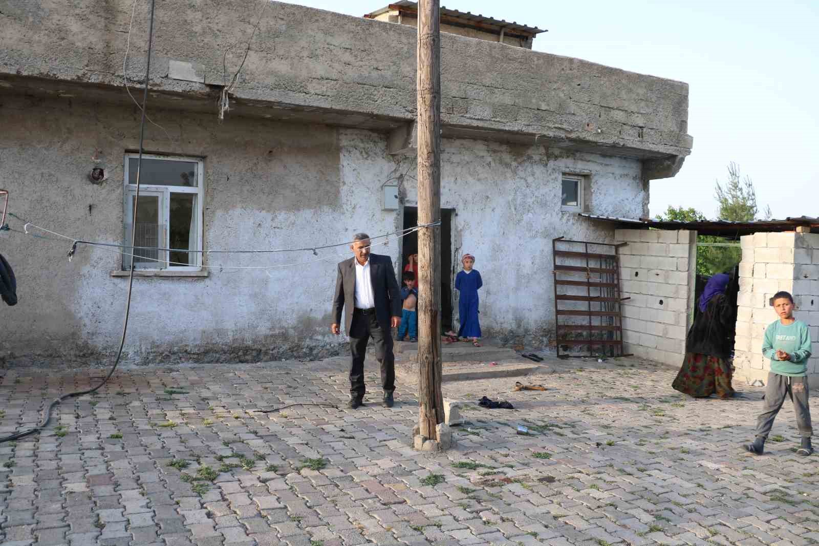 İsrail polisine bıçakla saldırırken vurularak öldürülen Şanlıurfalı imamın eşi gözyaşlarına boğuldu
