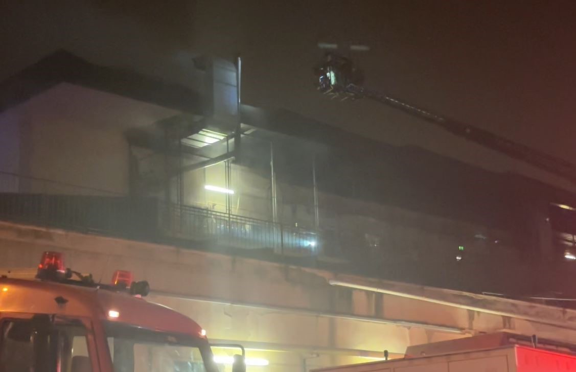 İstanbul’da AVM’de yangın
