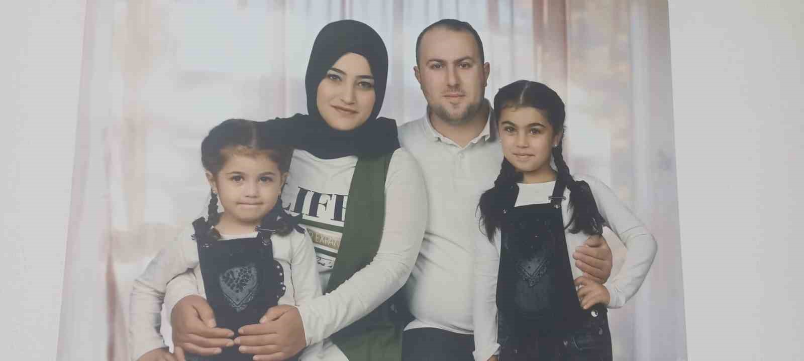 İzmir’de baba dehşeti: 1 kızını öldürdü, diğerini yaraladı
