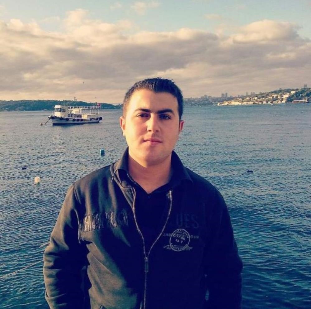 İzmir’de bir kızını öldüren diğerini de yaralayan baba hastanede öldü
