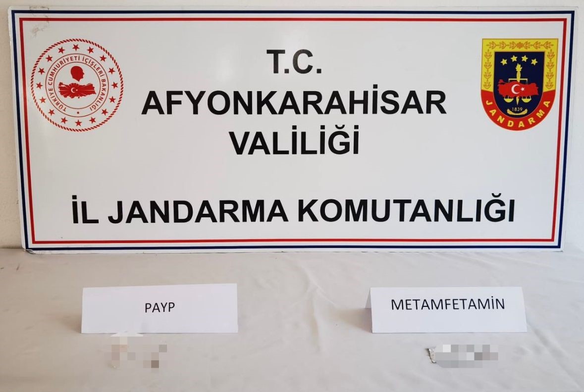 Jandarma uyuşturucu satışını suçüstü yaptı