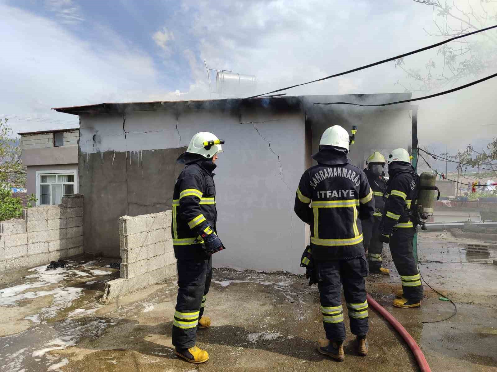 Kahramanmaraş’ta ikamet yangını