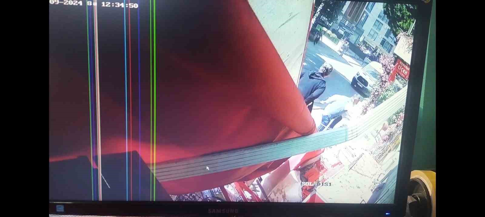 Kartal’da balkonun çökme anının kamera görüntüleri ortaya çıktı

