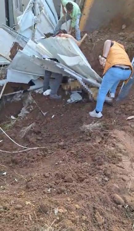 Kartal’da feci kaza: Kamyonun dorsesinin altında kalan işçi hayatını kaybetti
