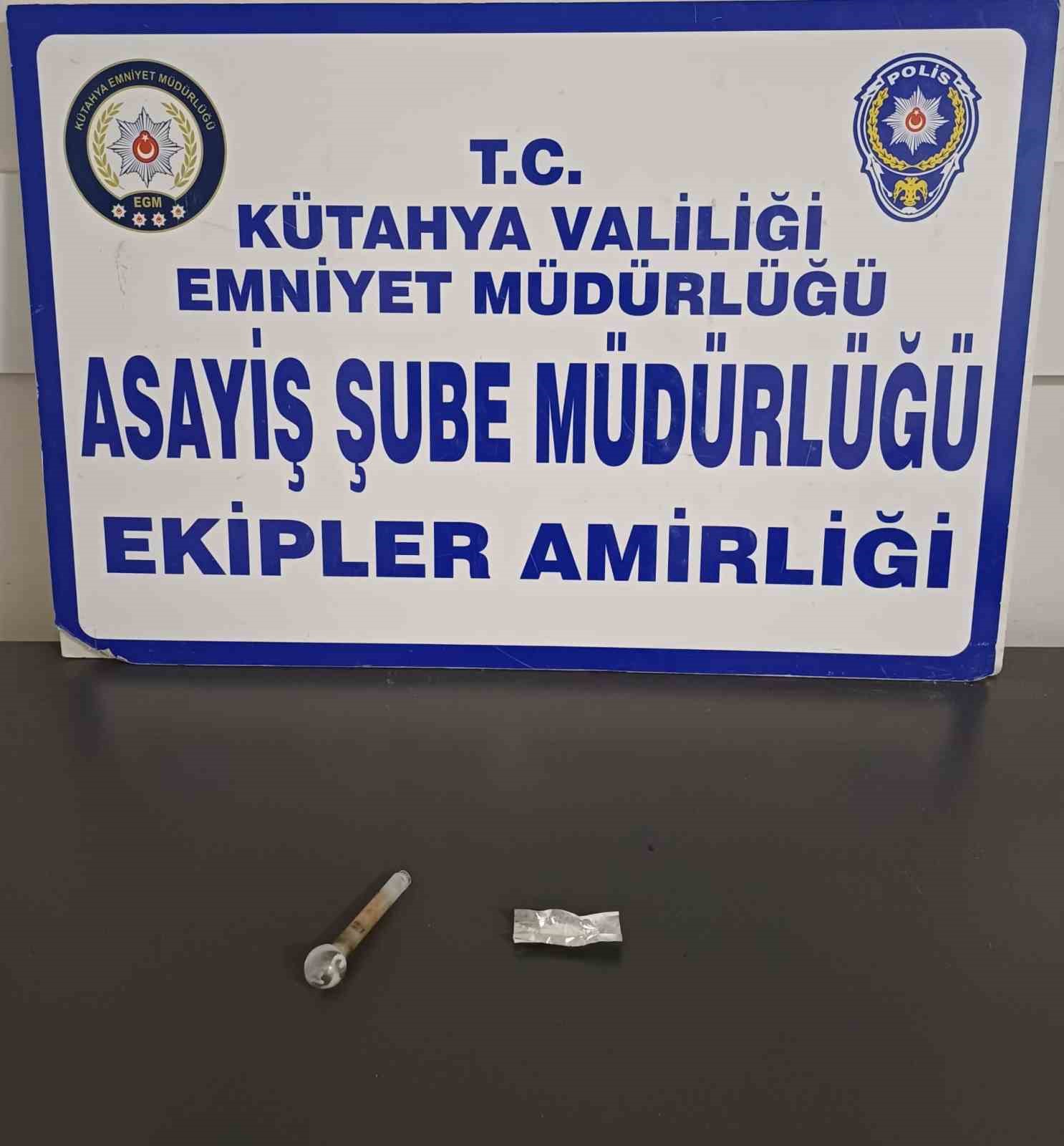 Kütahya’da bekçiler 2 kişinin üzerinde uyuşturucu ele geçirdi