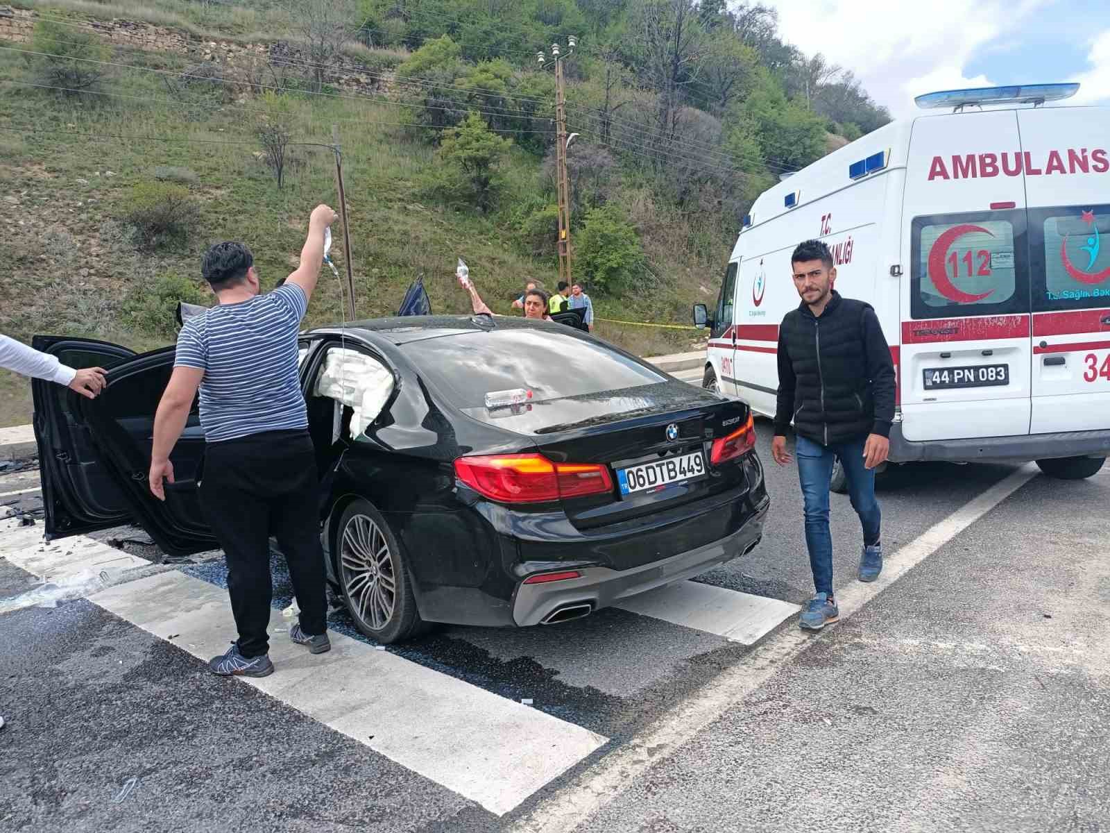 Malatya’da otomobiller çarpıştı: 2’si ağır 8 yaralı

