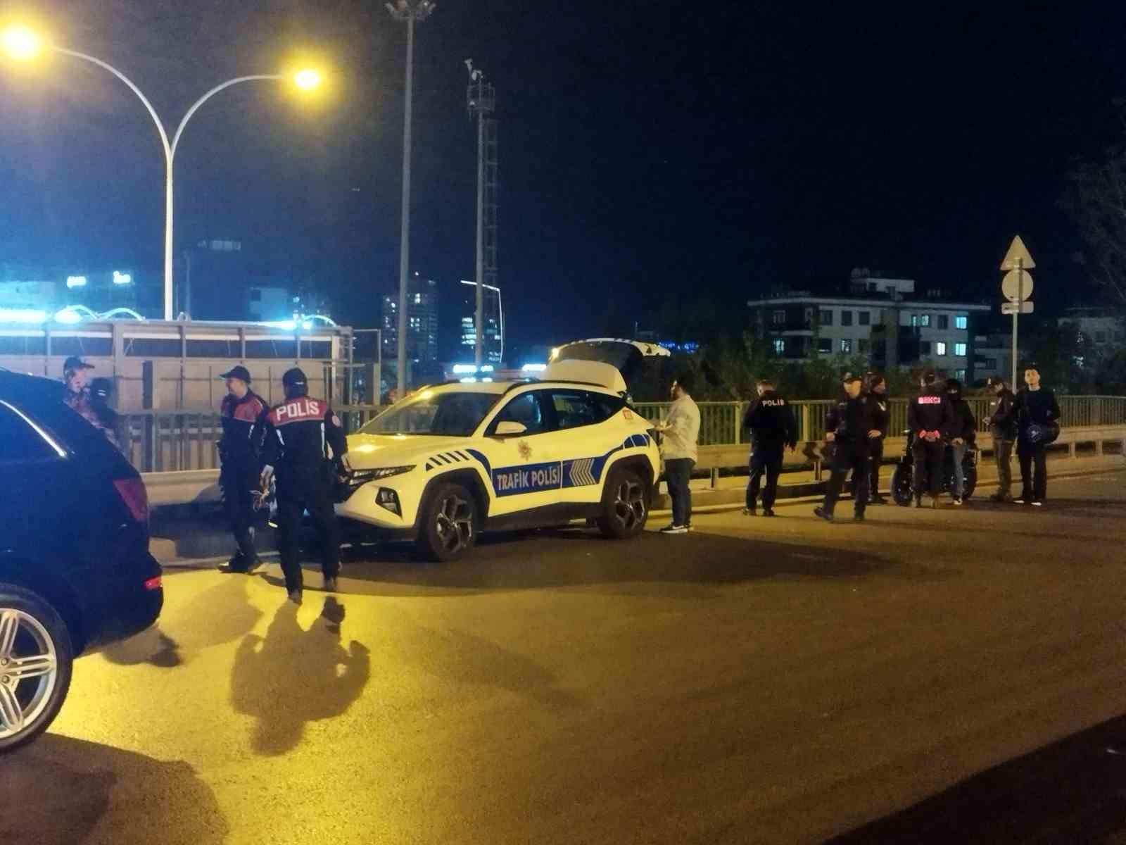 Maltepe’de polis denetimlerinde uyuşturucu madde ele geçirildi