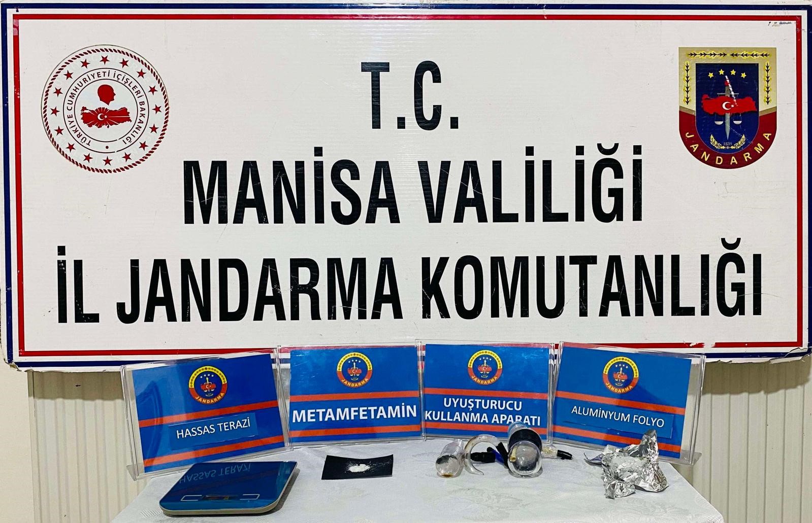 Manisa’da jandarmadan torbacı operasyonu