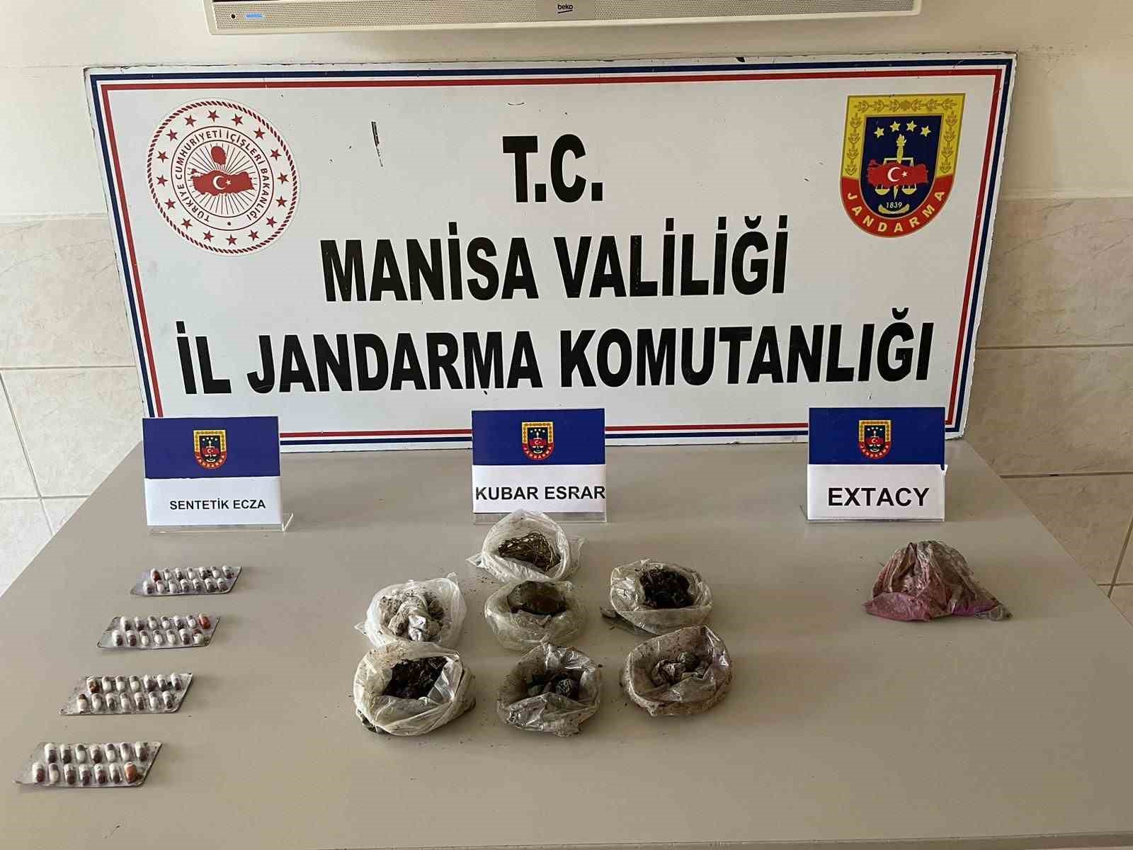 Manisa’da jandarmadan uyuşturucu tacirlerine darbe: 2 tutuklama
