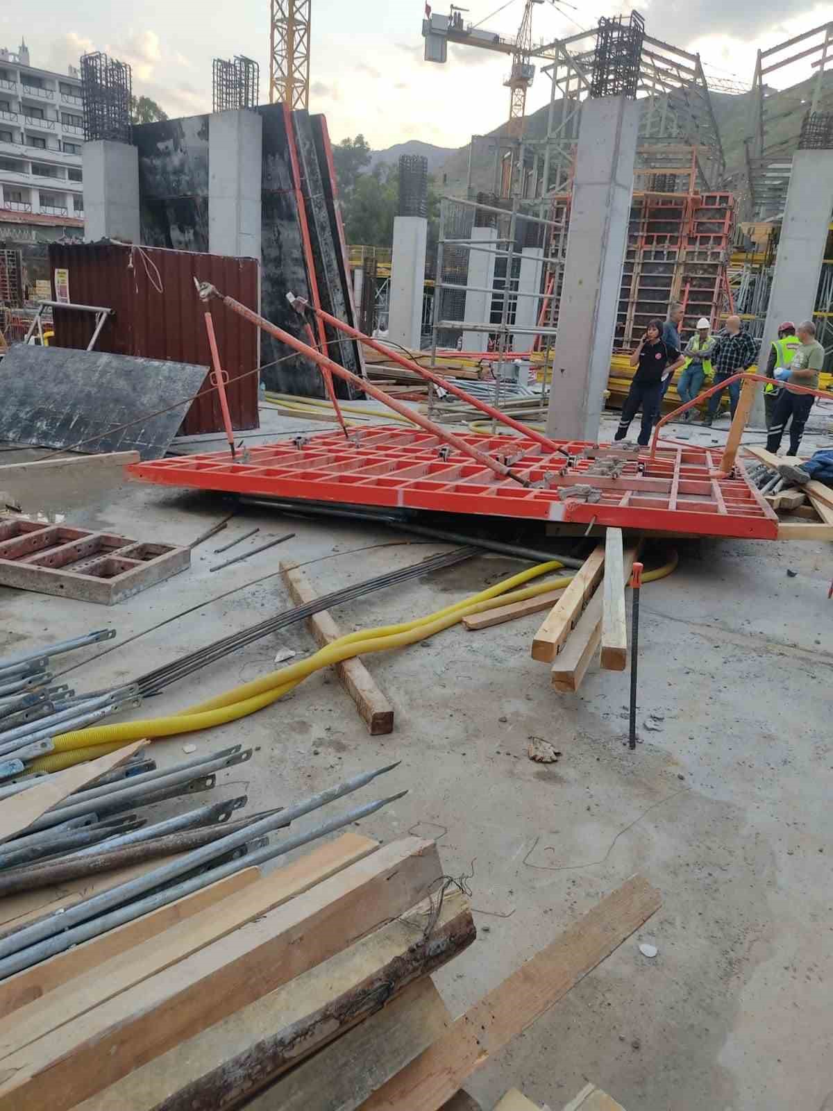Marmaris’teki inşaat kazasında 1 işçinin öldüğü davada adli süreç başladı
