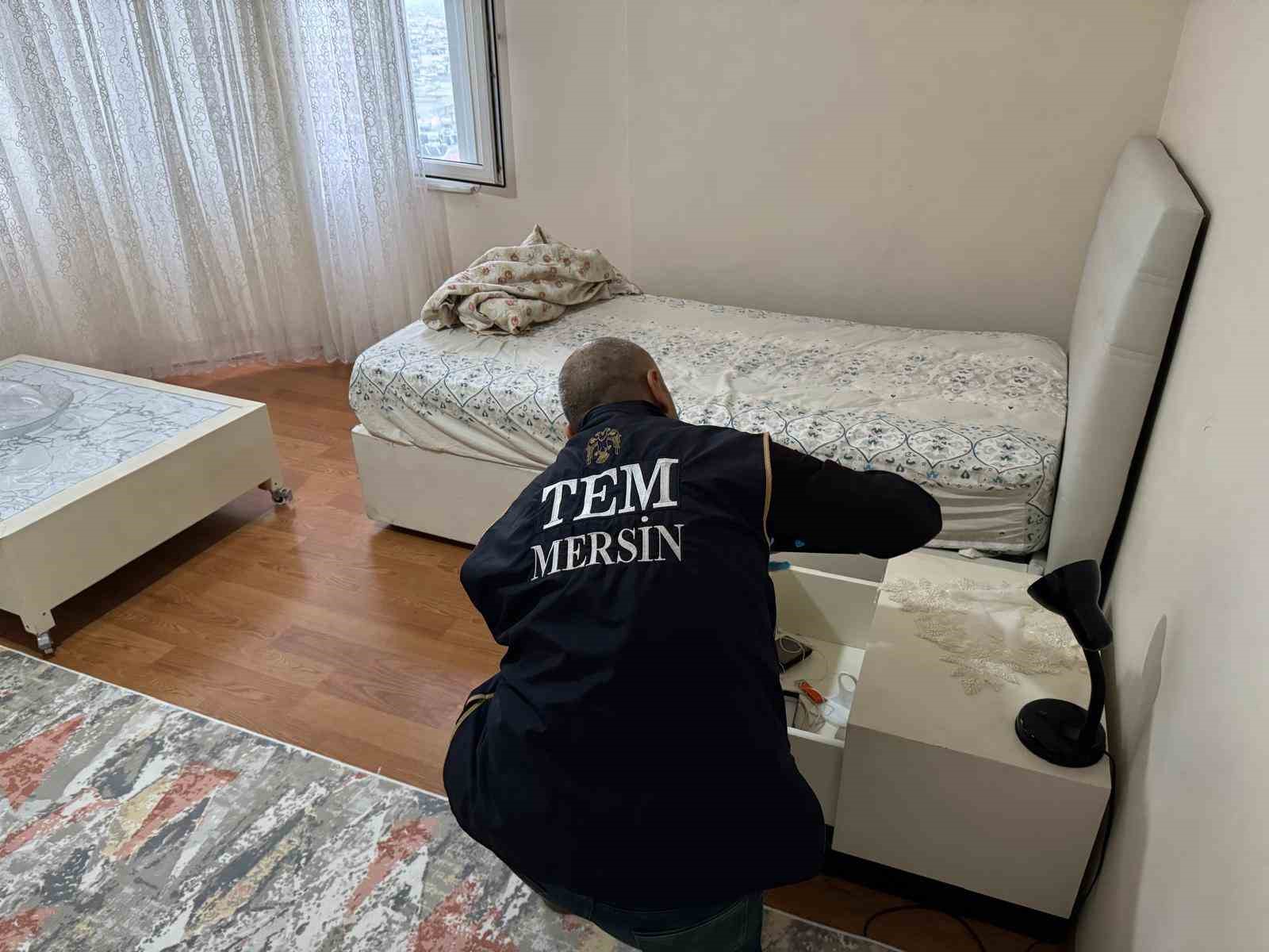 Mersin’de DEAŞ operasyonu: 3 gözaltı
