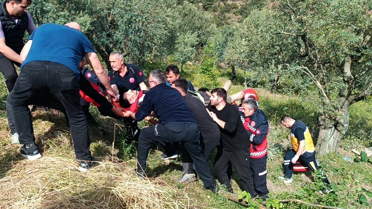 Sakarya’da 12 kişinin yaralandığı kazada midibüsün freni patlamış
