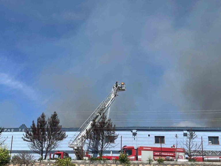 Şanlıurfa’da tekstil fabrikasında yangın