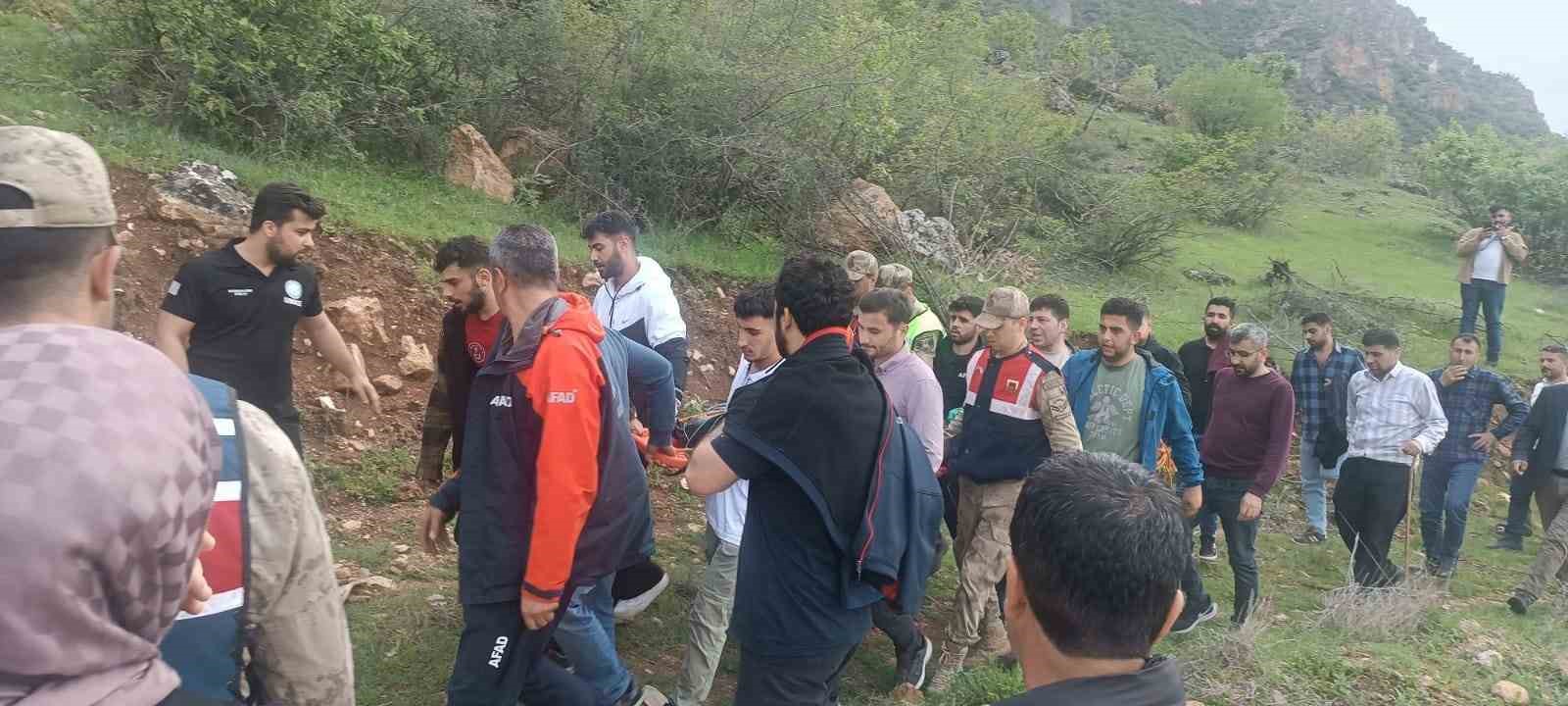 Siirt’te kayalıklardan düşen 1 kişi hayatını kaybetti
