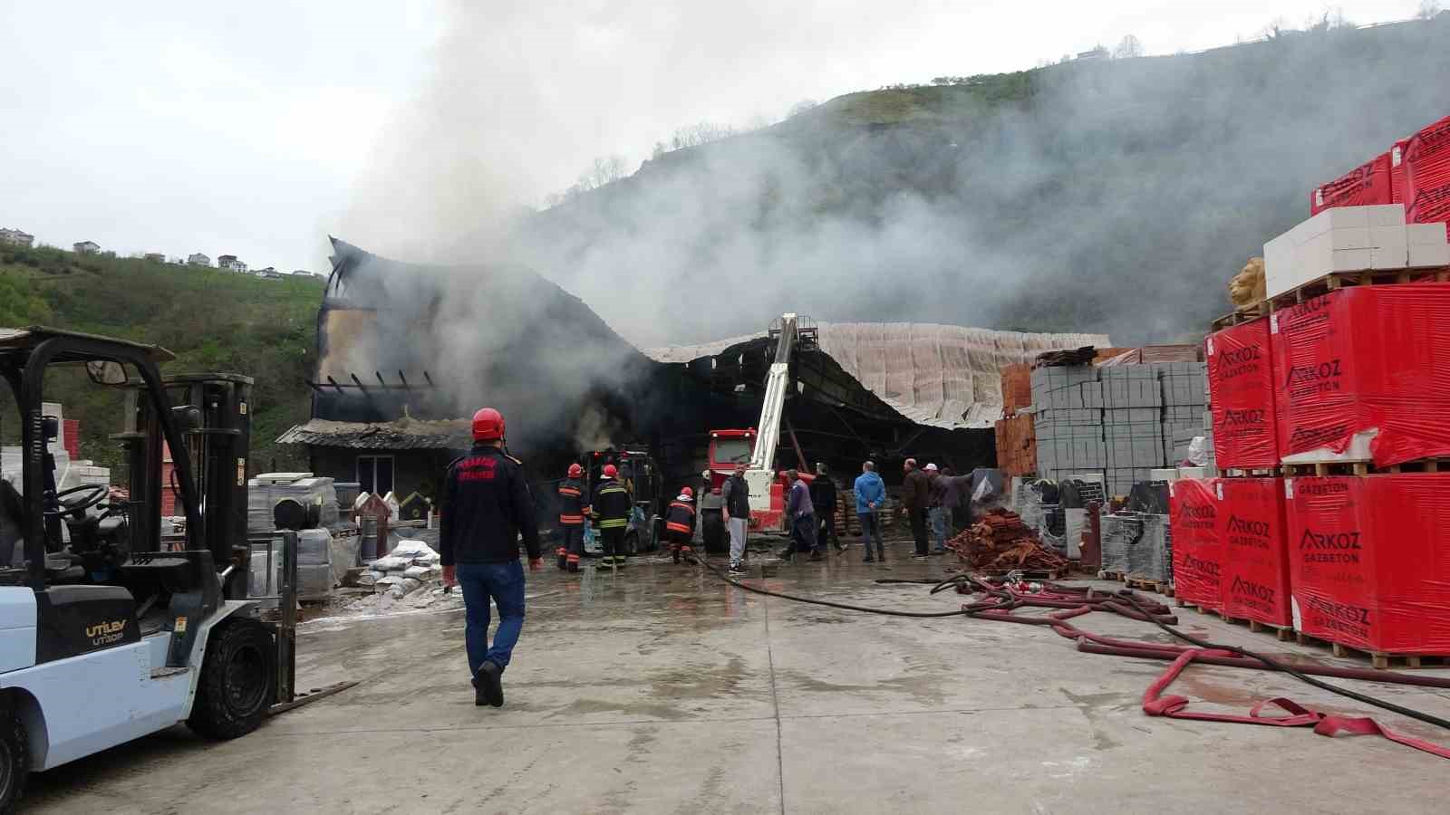 Trabzon’da korkutan yangın
