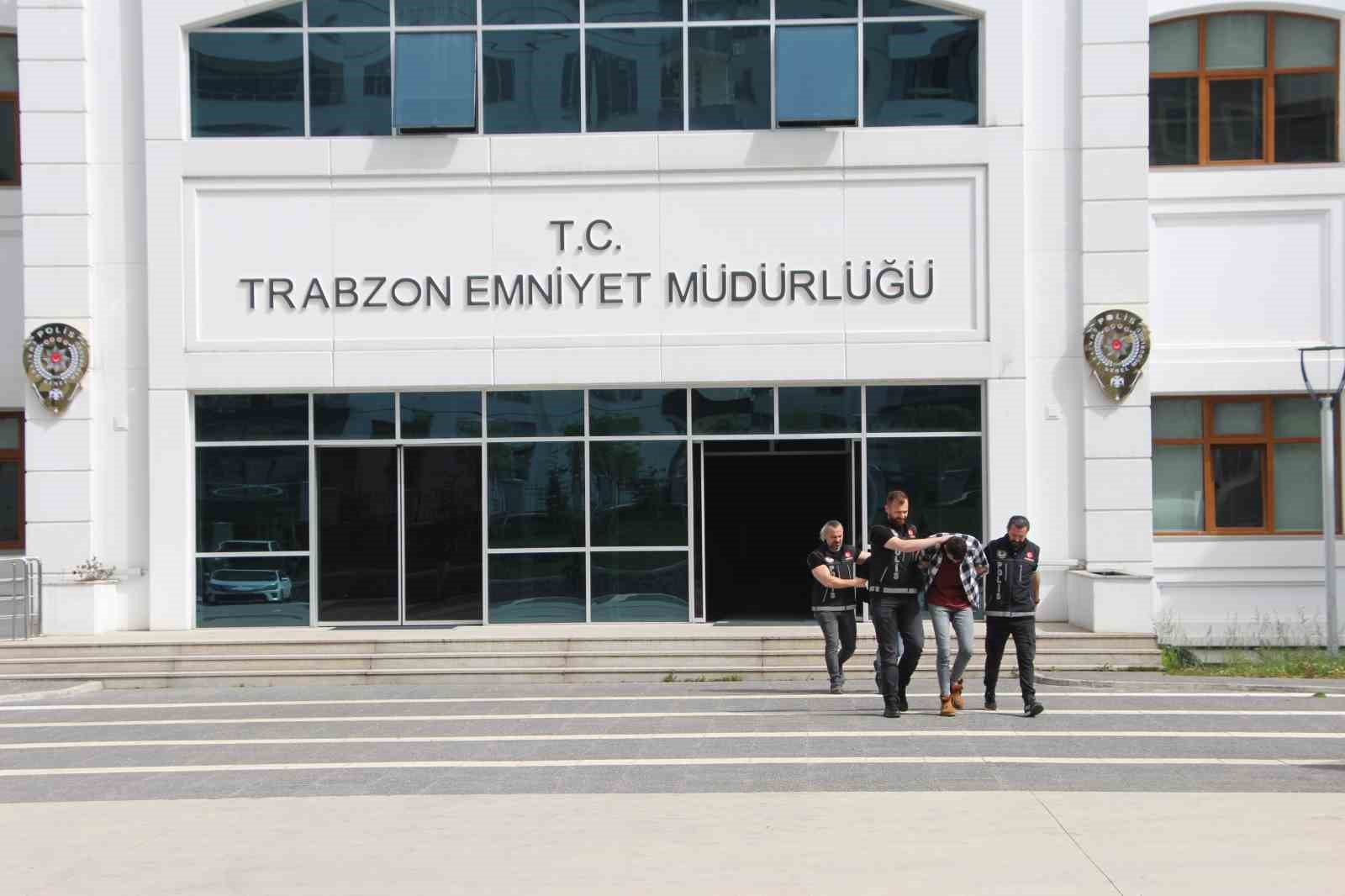 Trabzon’da uyuşturucu tacirlerine operasyon
