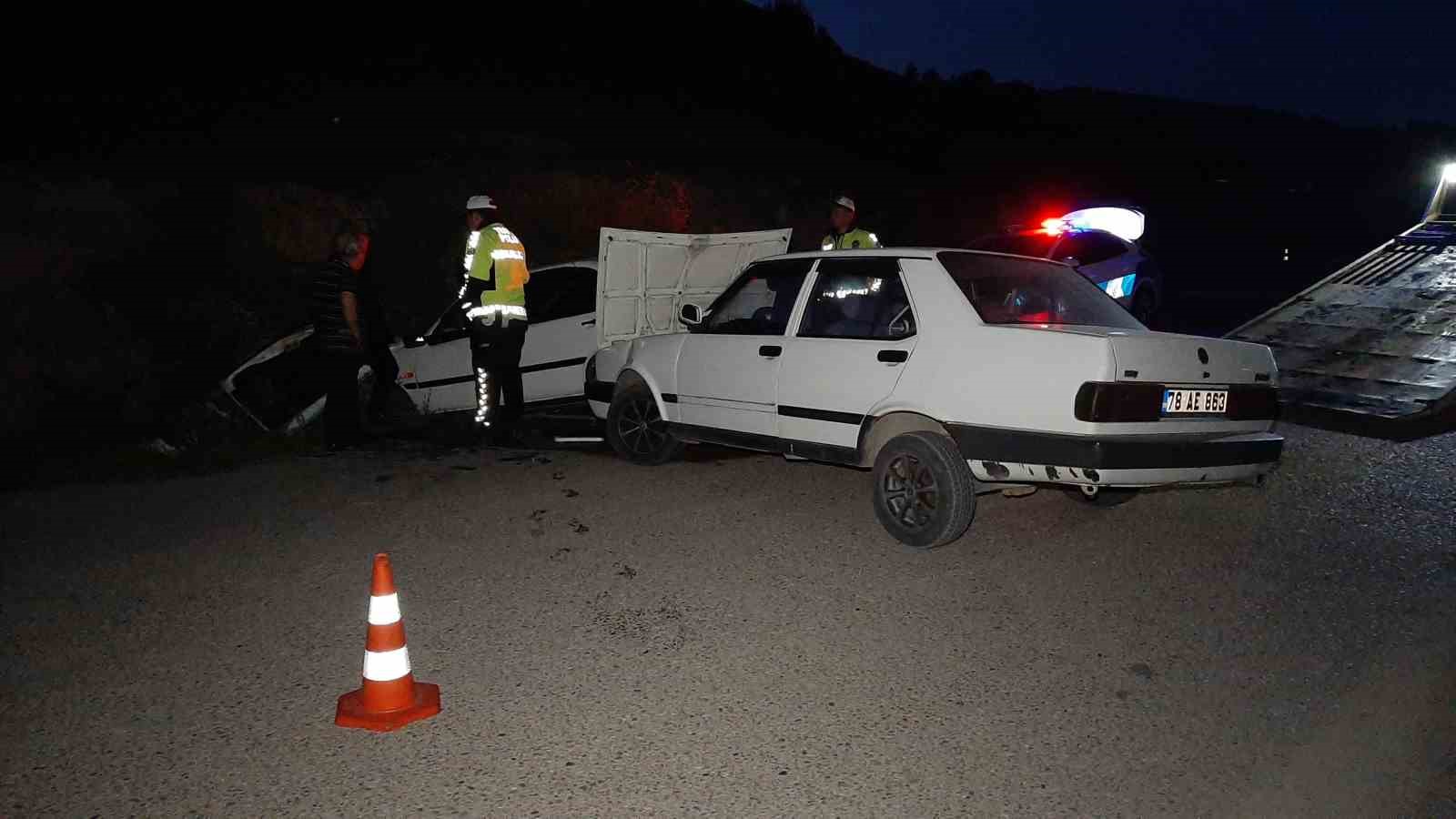 4 kişinin yaralandığı kazada sürücü 257 promil alkollü çıktı
