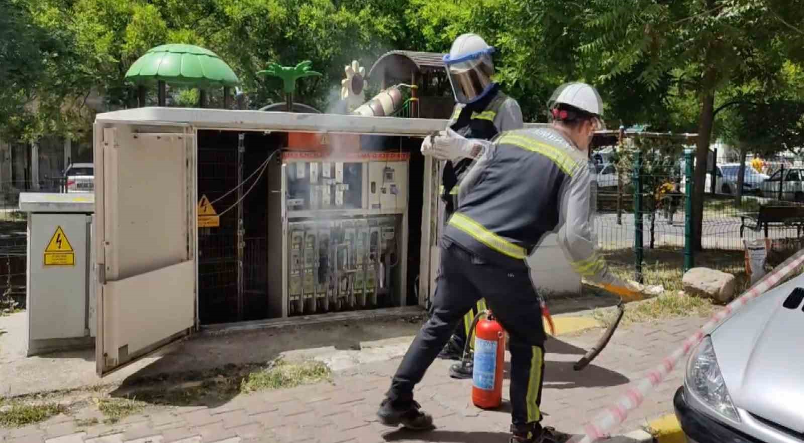 Aksaray’da elektrik panosunda yangın paniği
