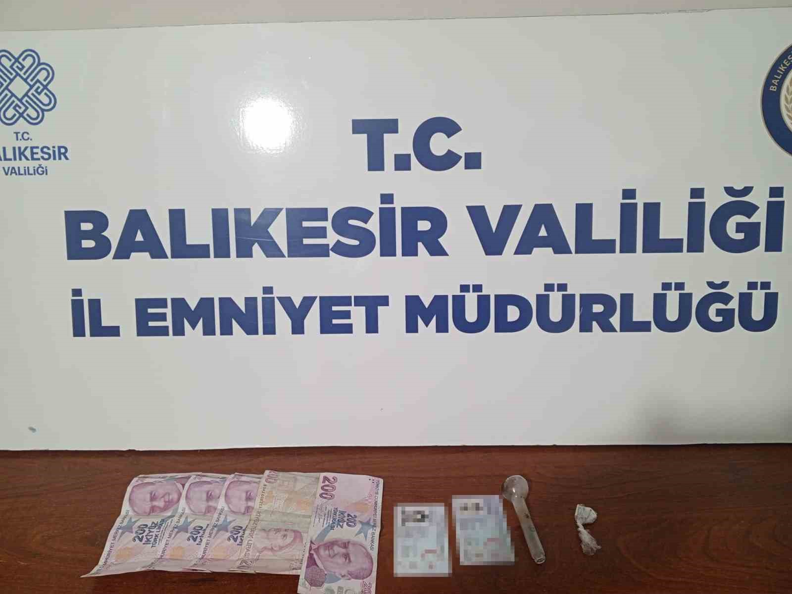 Bandırma’da uyuşturucu ticareti yapan şahıslar yakalandı