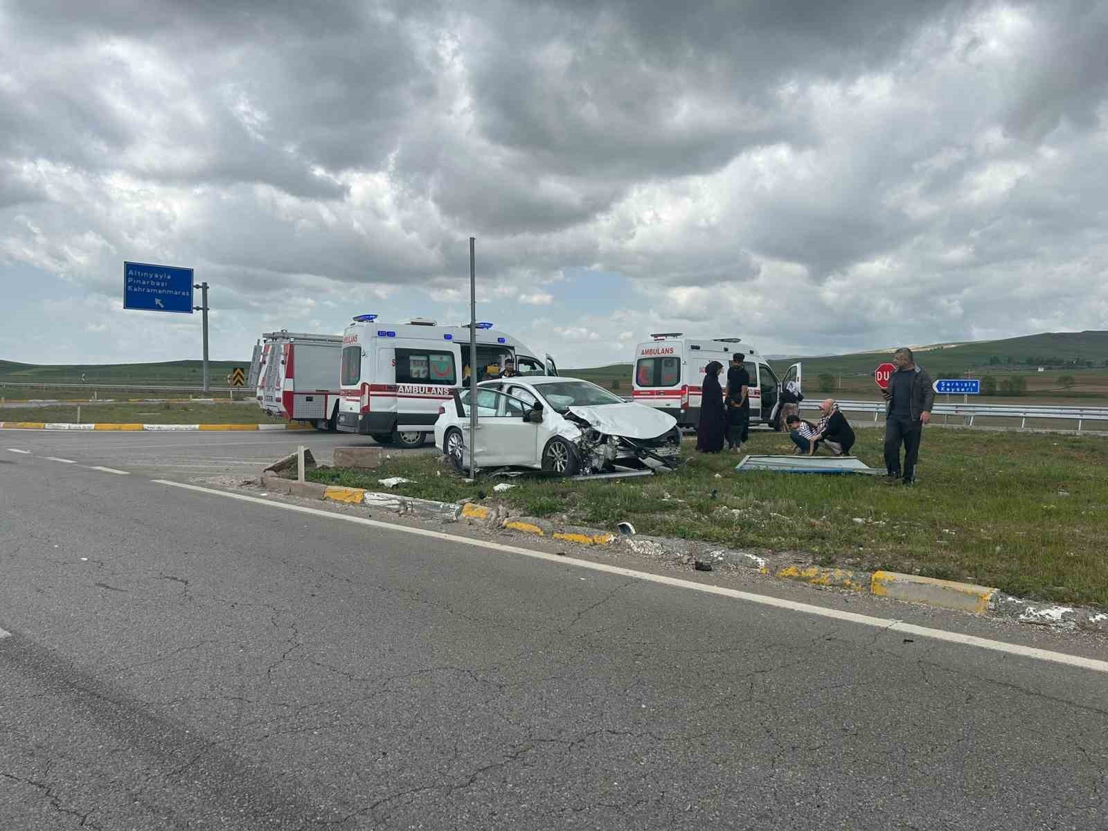 Dikkatsizlik kazaya neden oldu, 11 yaralı
