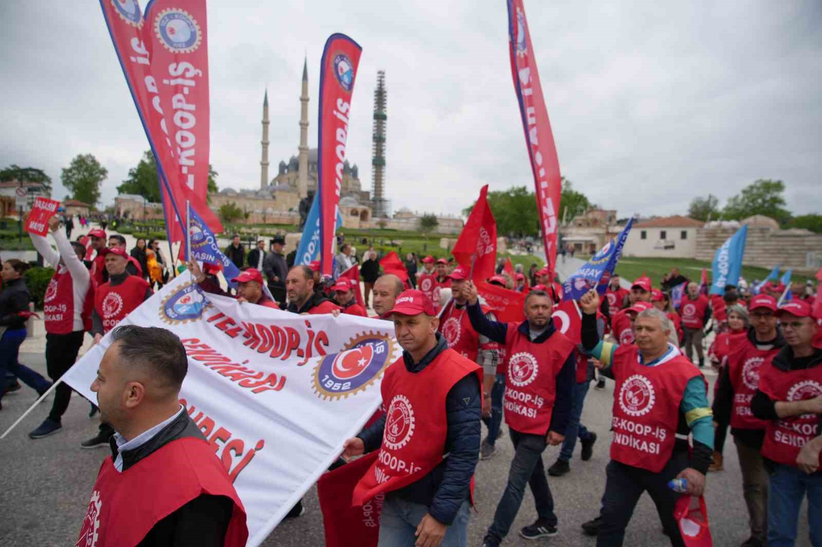 Edirne’de 1 Mayıs İşçi Bayramı coşkuyla kutlandı
