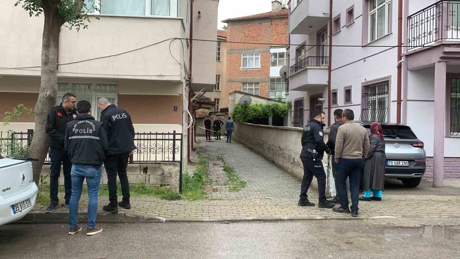 Karaman’da balkondan düşen kadın öldü
