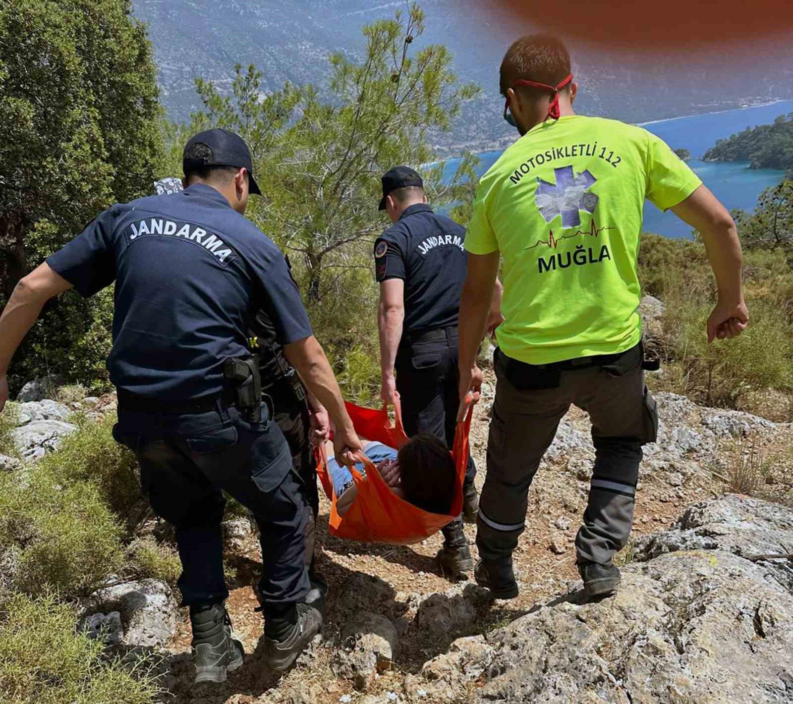 Kayaköy’de yürüyüş yaparken düşen İngiliz turist hastaneye kaldırıldı