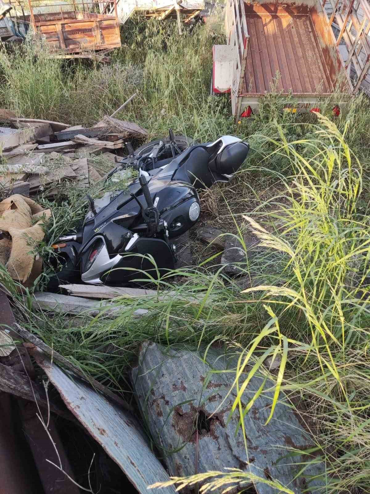 Kazada ağır yaralanan motosiklet sürücüsü yaşam mücadelesini kaybetti

