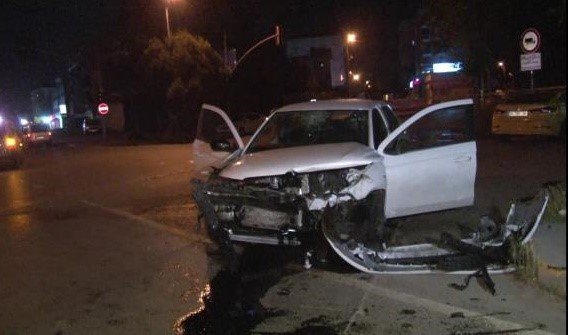 Pendik’te trafik kazası: 2’si ağır 4 yaralı
